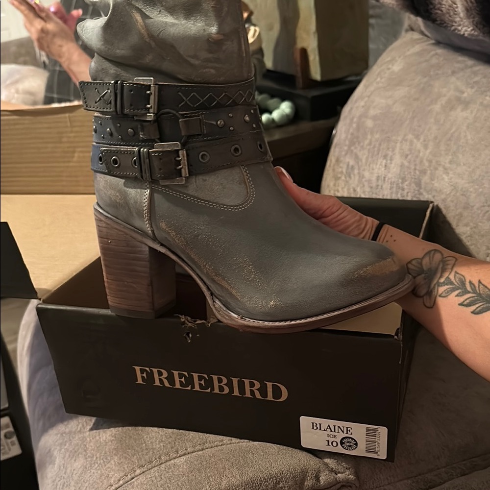 Freebird Women's Gray Leather Heeled Boots